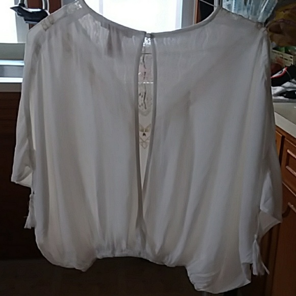 4/$15  Boho OPEN BACK slit TOP cream - Picture 7 of 7